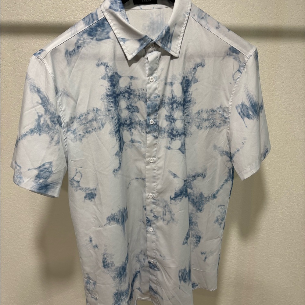 Manfinity Men’s Marble Print Extra Large Button Up Shirt